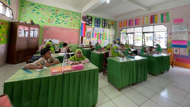 Ruang Kelas MIS Al-Ikhwan Bukittinggi